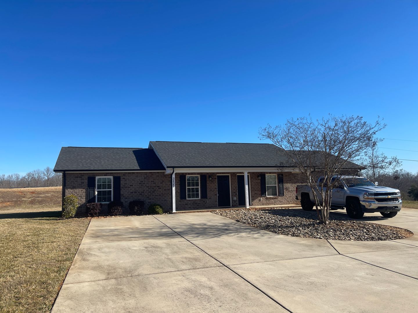 Available 10/7/2026! Fantastic 2 bedroom, 1 bath duplex available in Denver, NC – photo 1 of 9