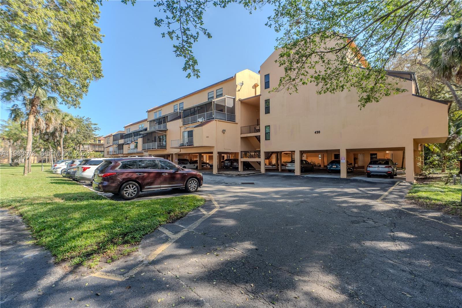 430 Commodore Drive – photo 1