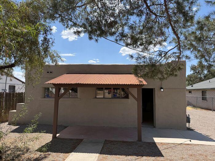 3638 South 9th Avenue – photo 1