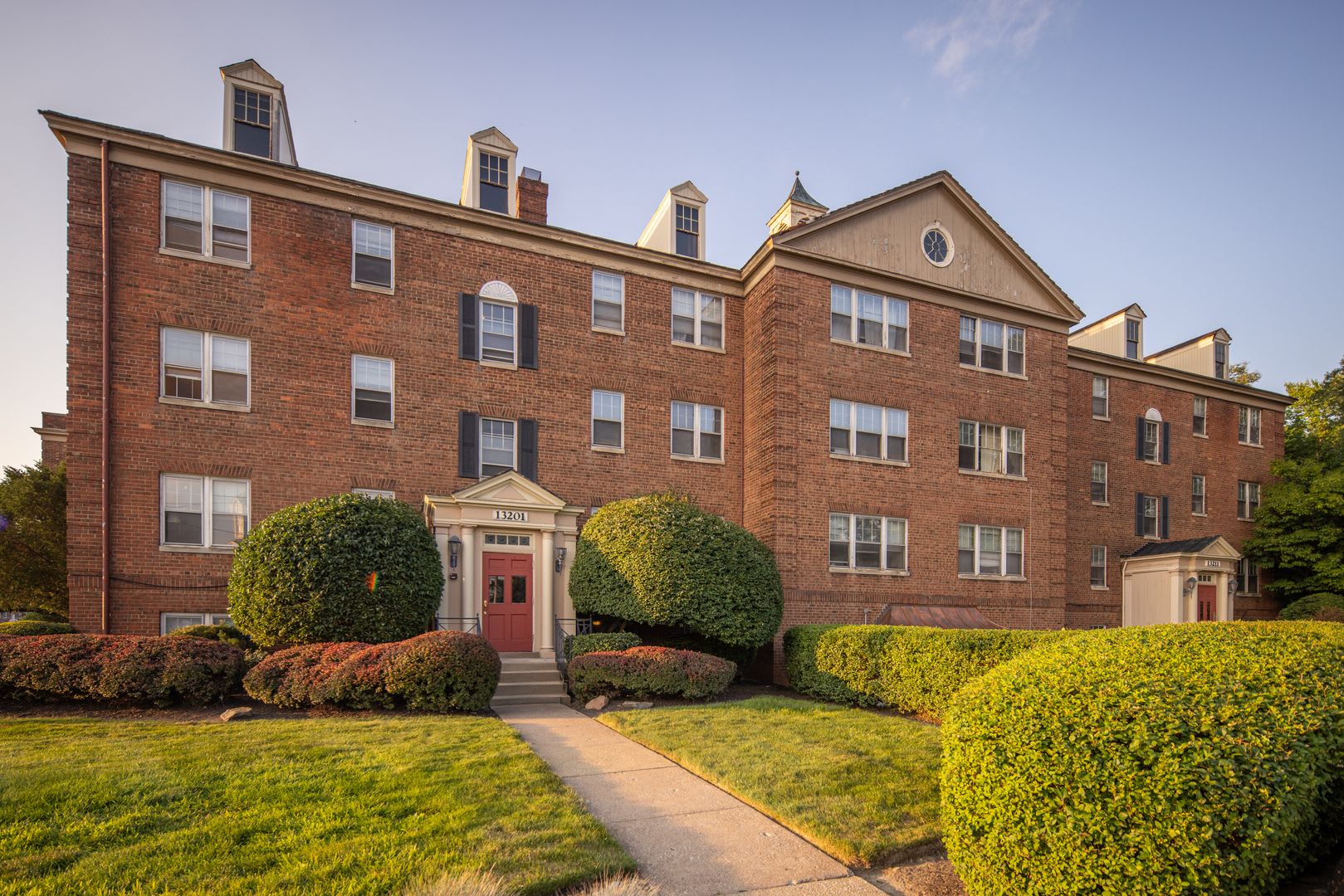 18033 Chagrin Boulevard – photo 1