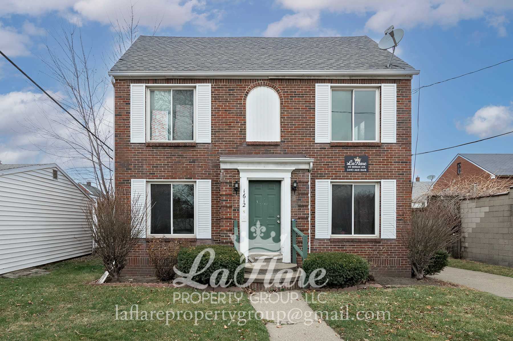 1612 Berdan Avenue – photo 1 of 13