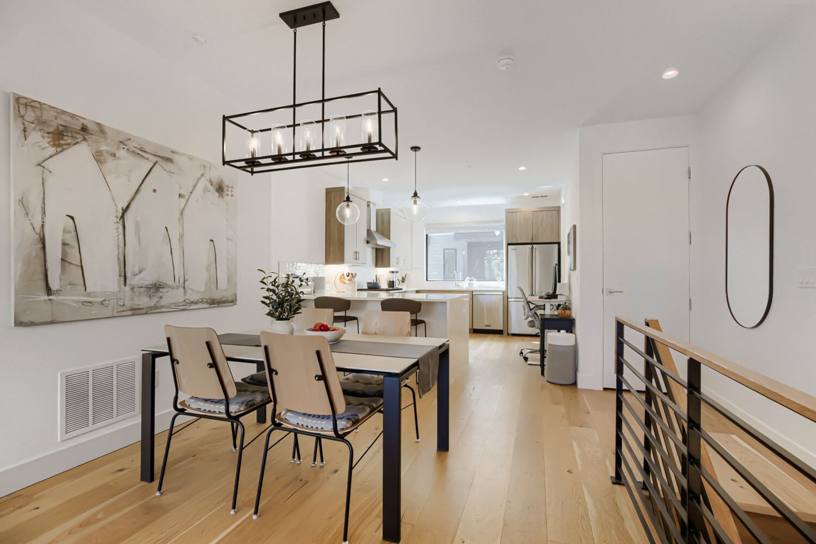 Stylish 2BR Boulder Retreat – photo 1