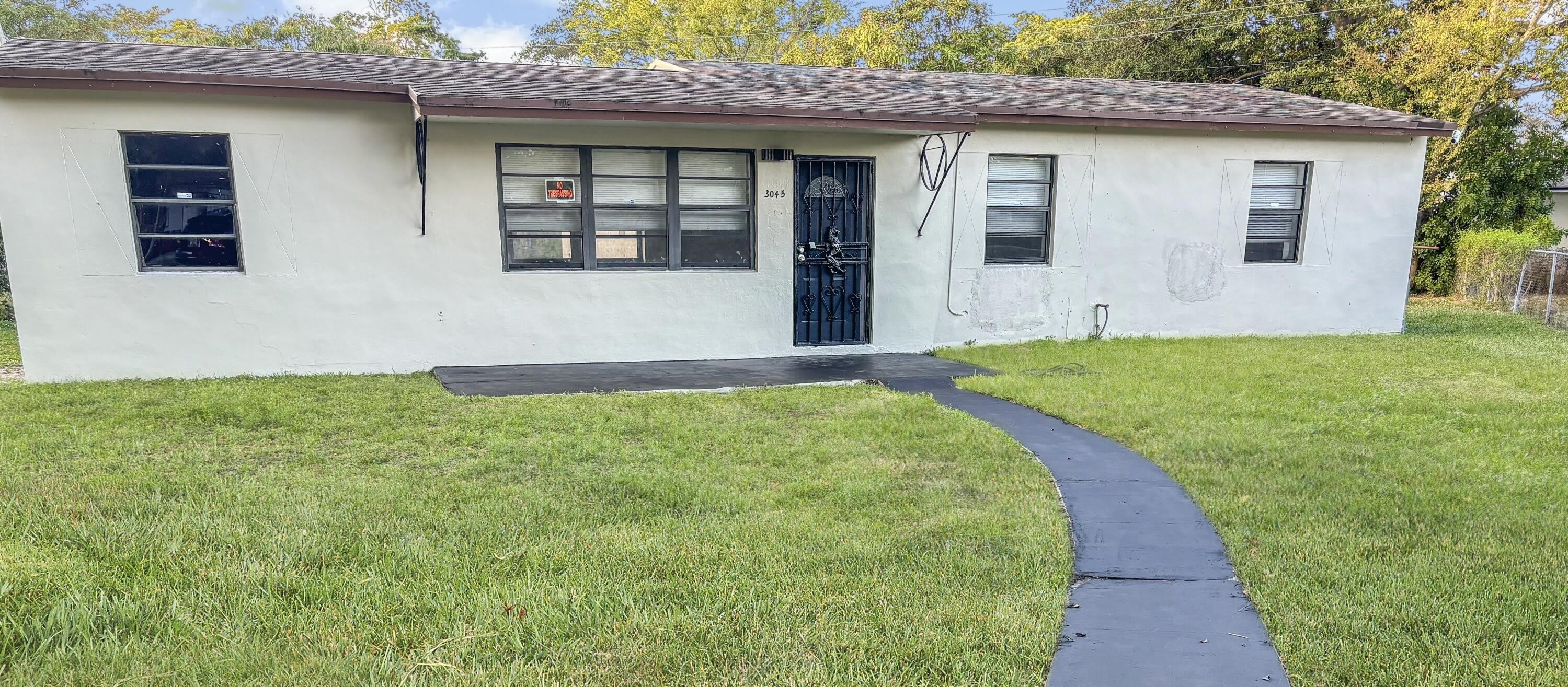 3045 NW 68th Street NW – photo 1 of 9