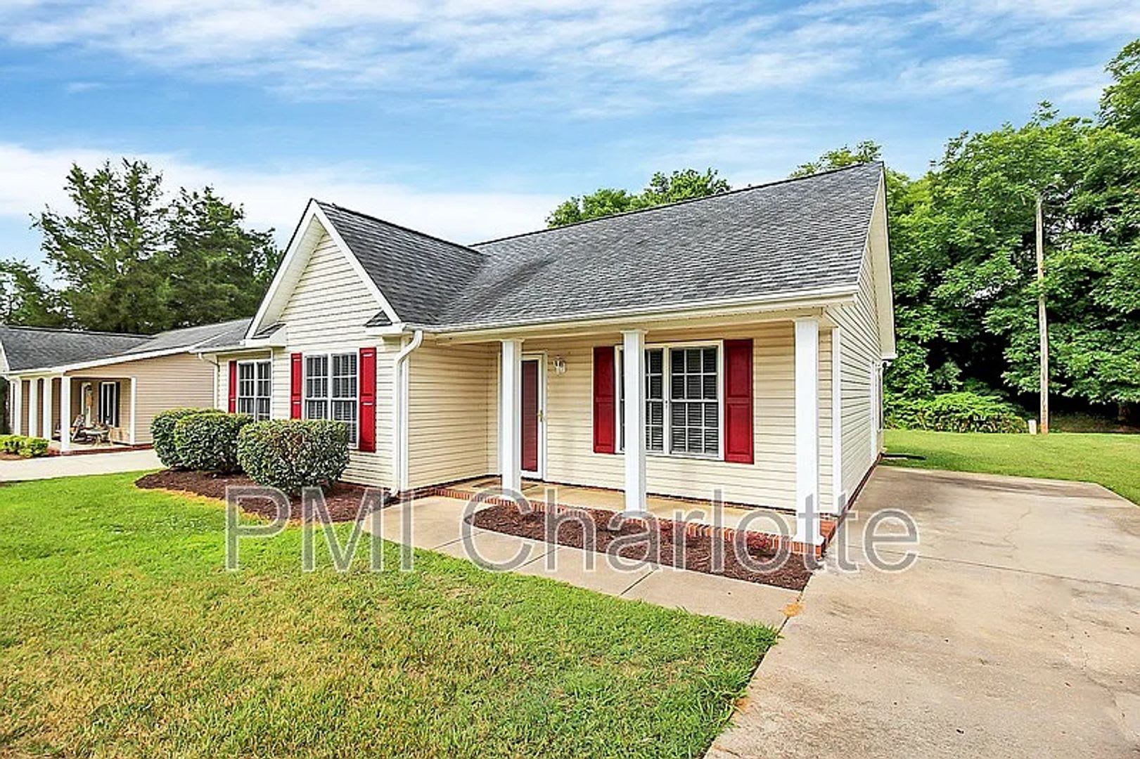 Room in 3 Bedroom Home at Ridge Ave – photo 1 of 27