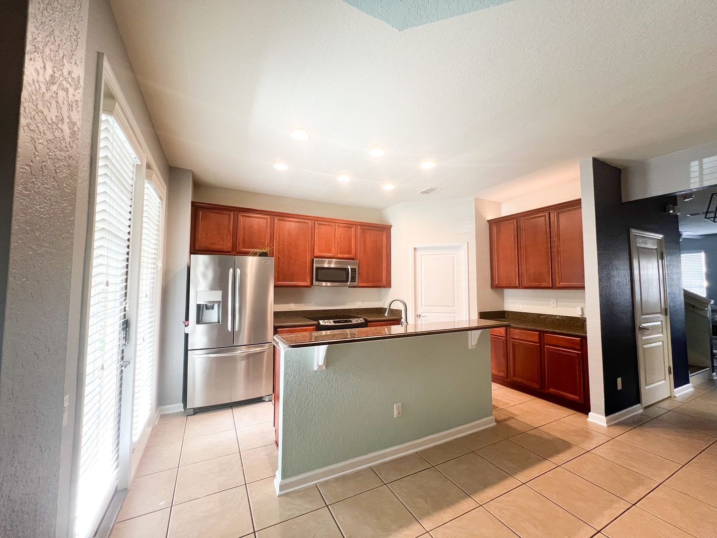 Stunning 3/2.5 Windermere Townhome – photo 1
