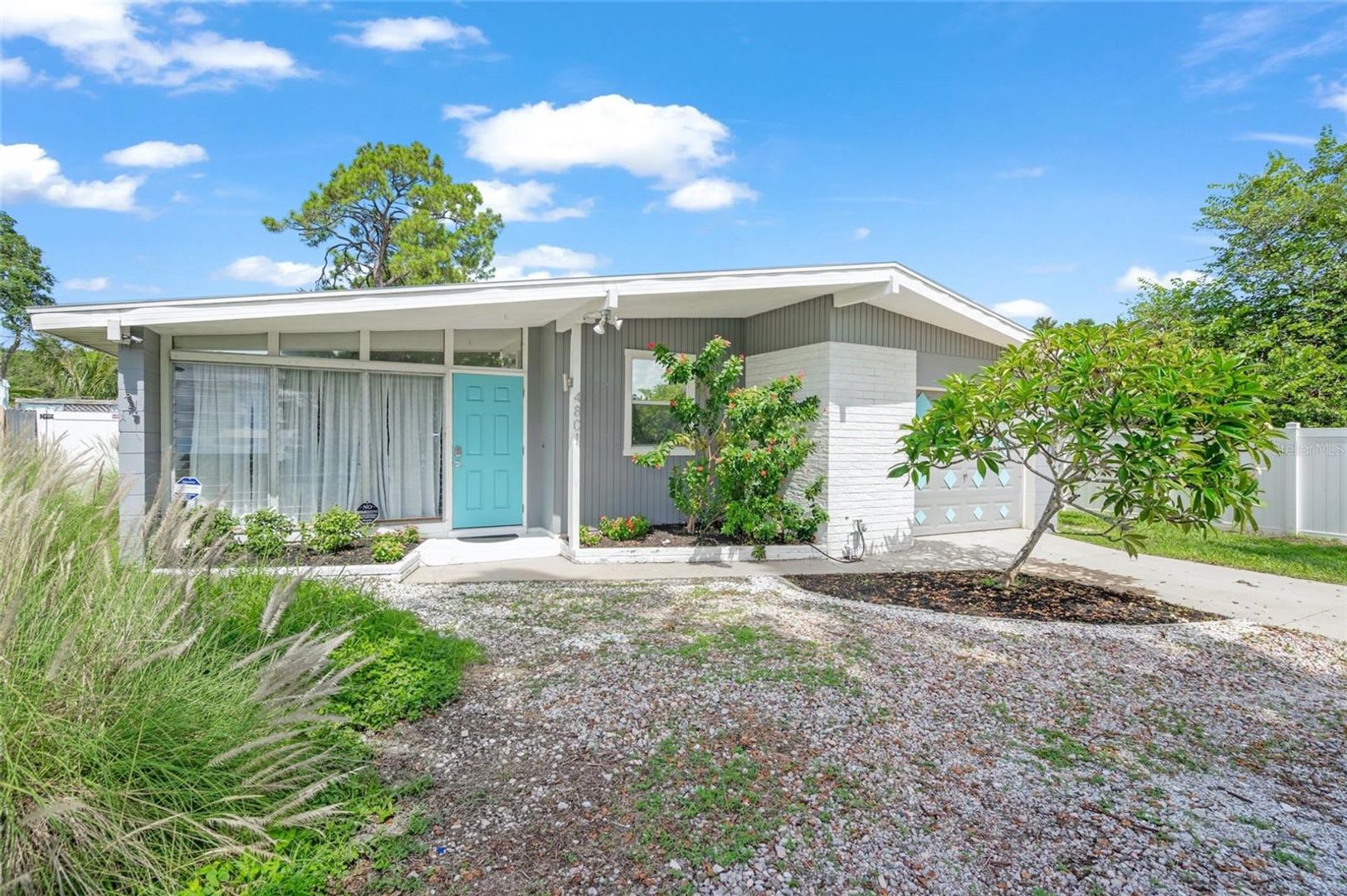 2 2 Luxury Pool Home In Sarasota Unfurnished Annual Rental – photo 1