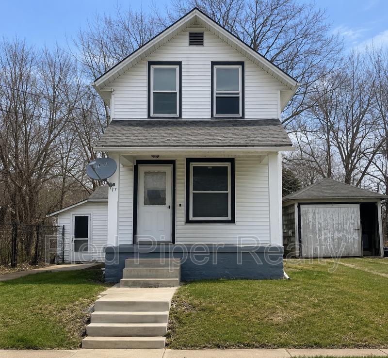 712 E Shawnee St – photo 1