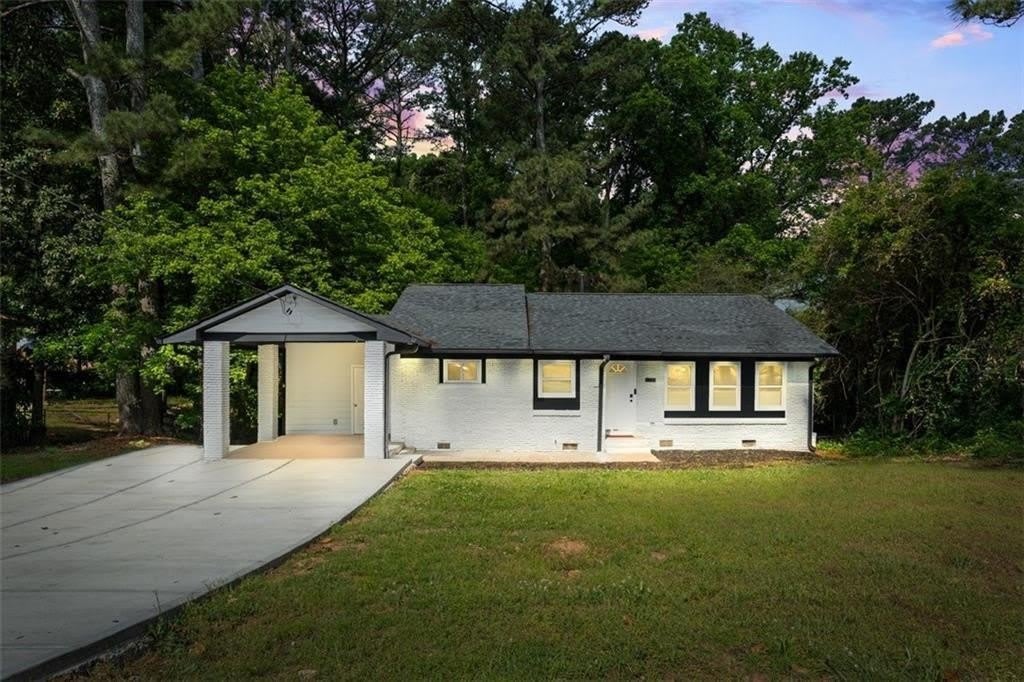 2223 Columbia Drive – photo 1 of 43