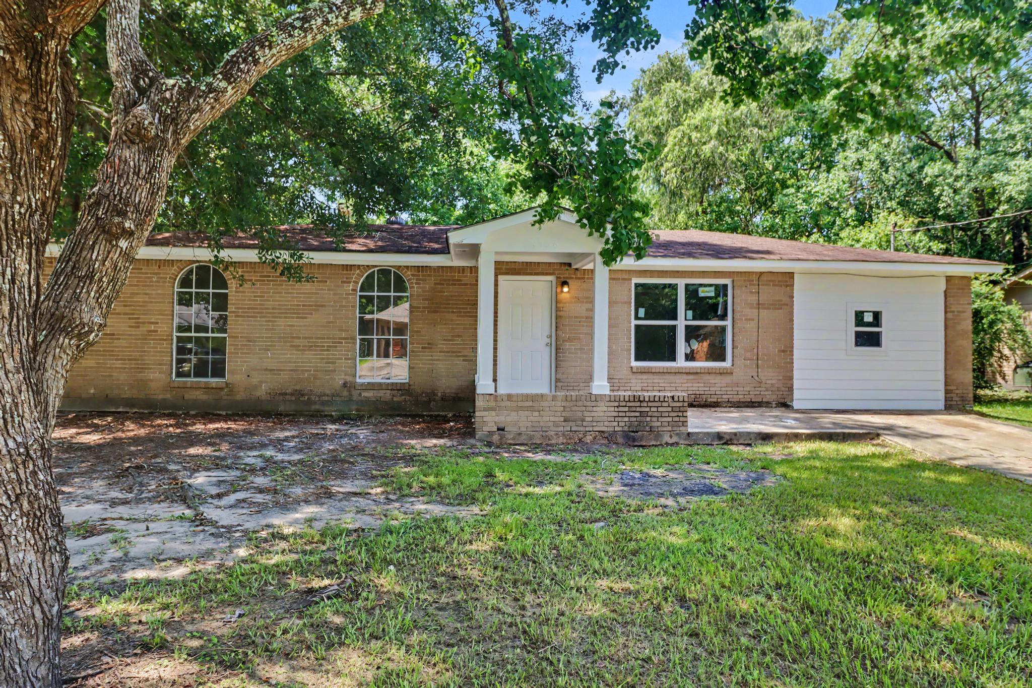 4136 Mimosa Drive – photo 1 of 15