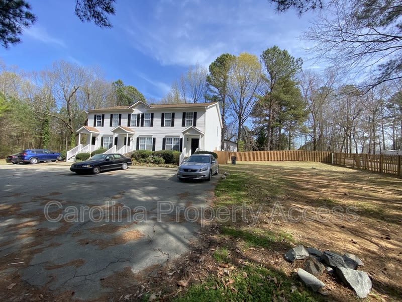 505 Avent Ferry Road – photo 1 of 4