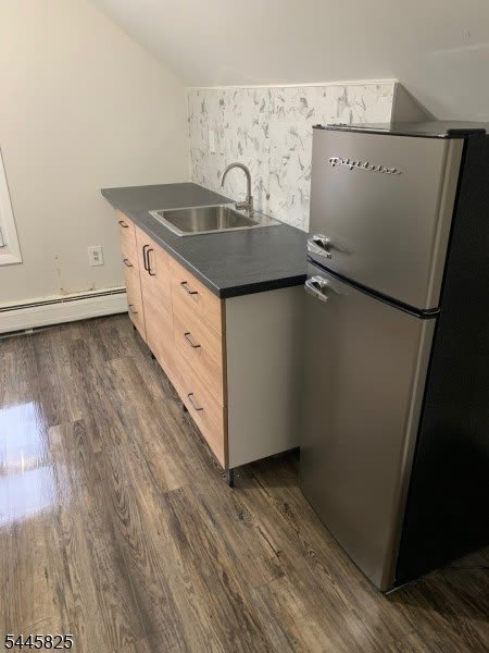 233 Pine St – photo 1 of 19