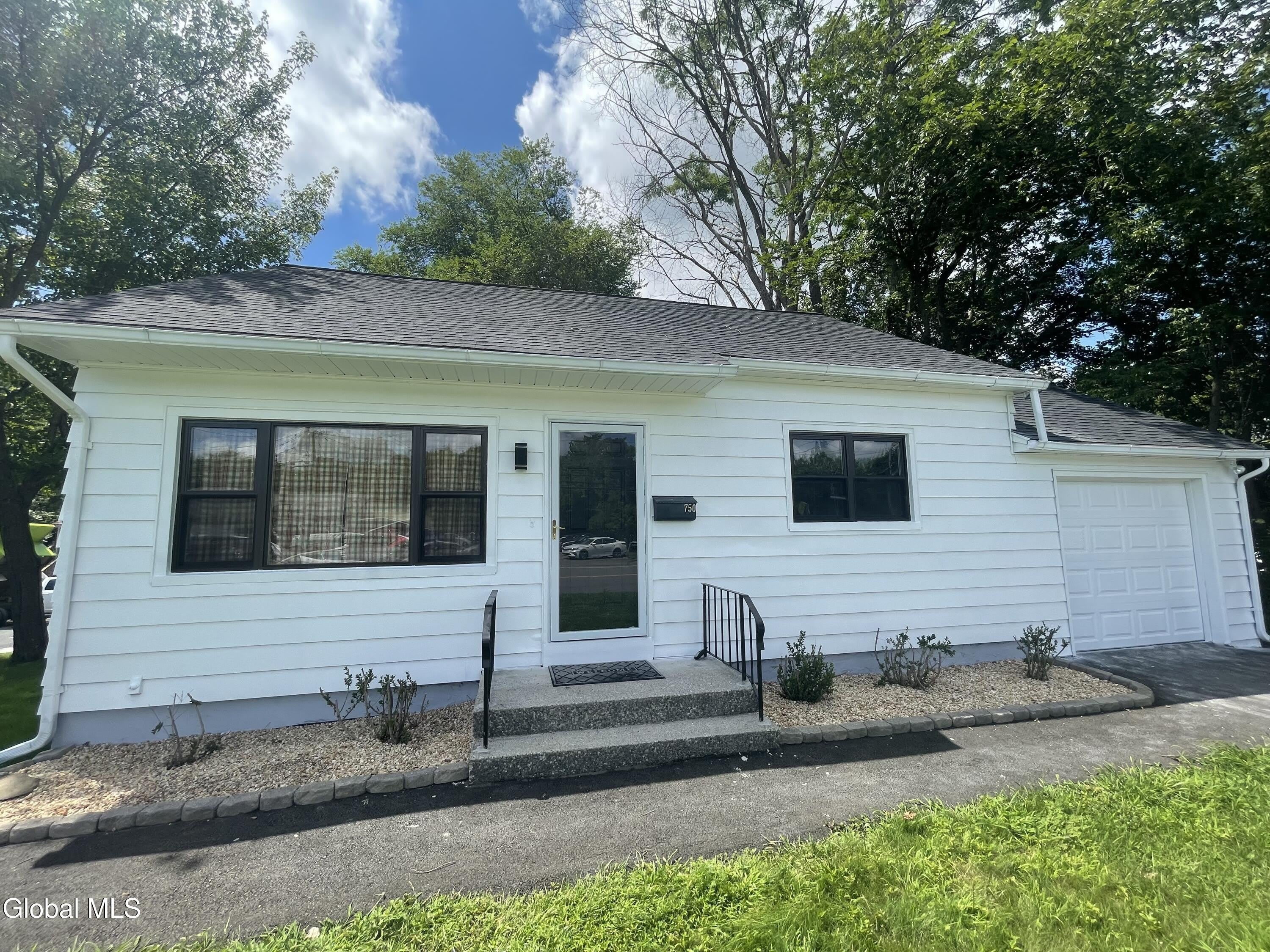750 Columbia Turnpike – photo 1 of 106