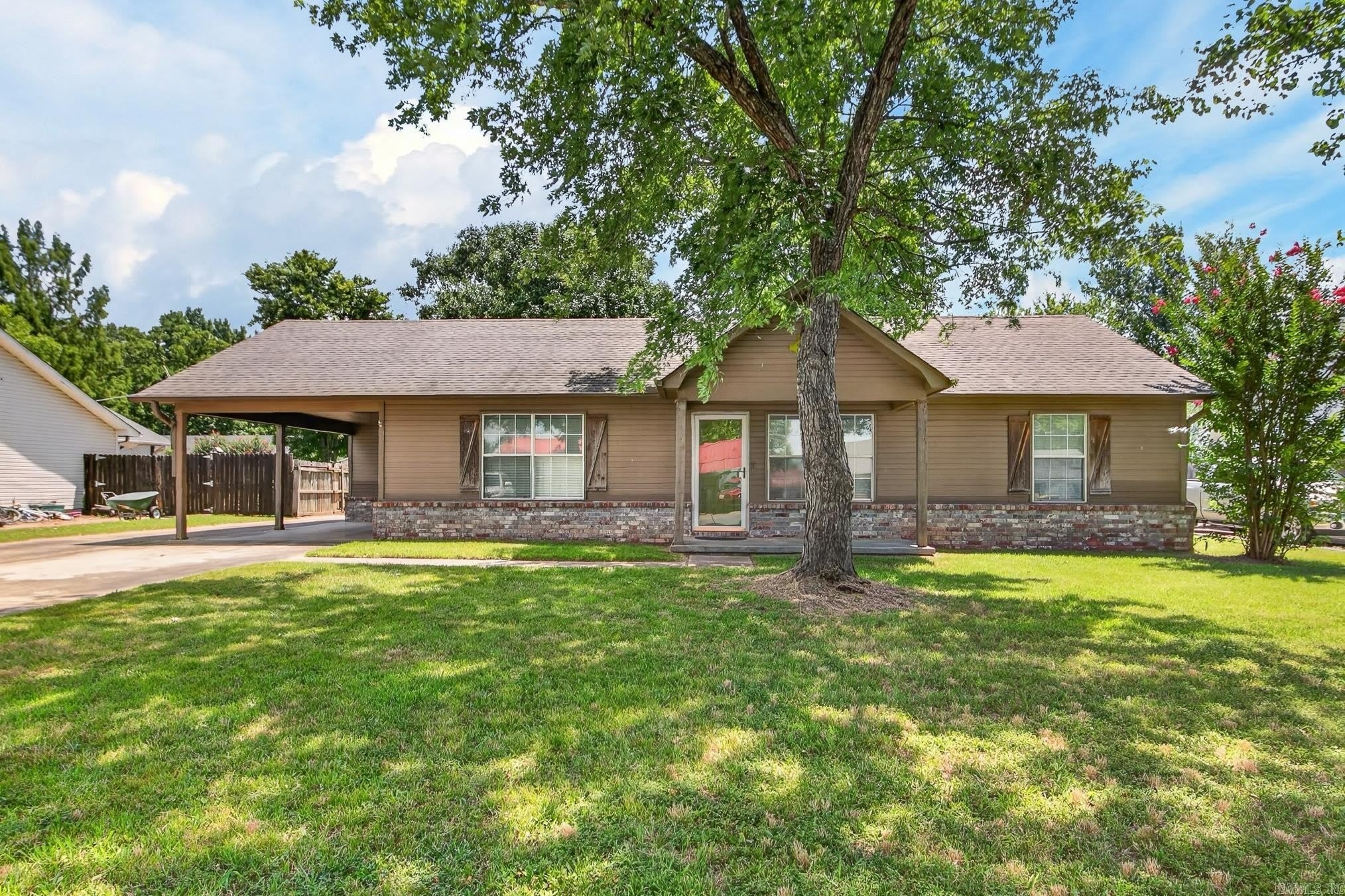 15 Burns Drive – photo 1 of 34