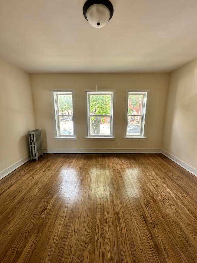 2661 North Spaulding Avenue – photo 1