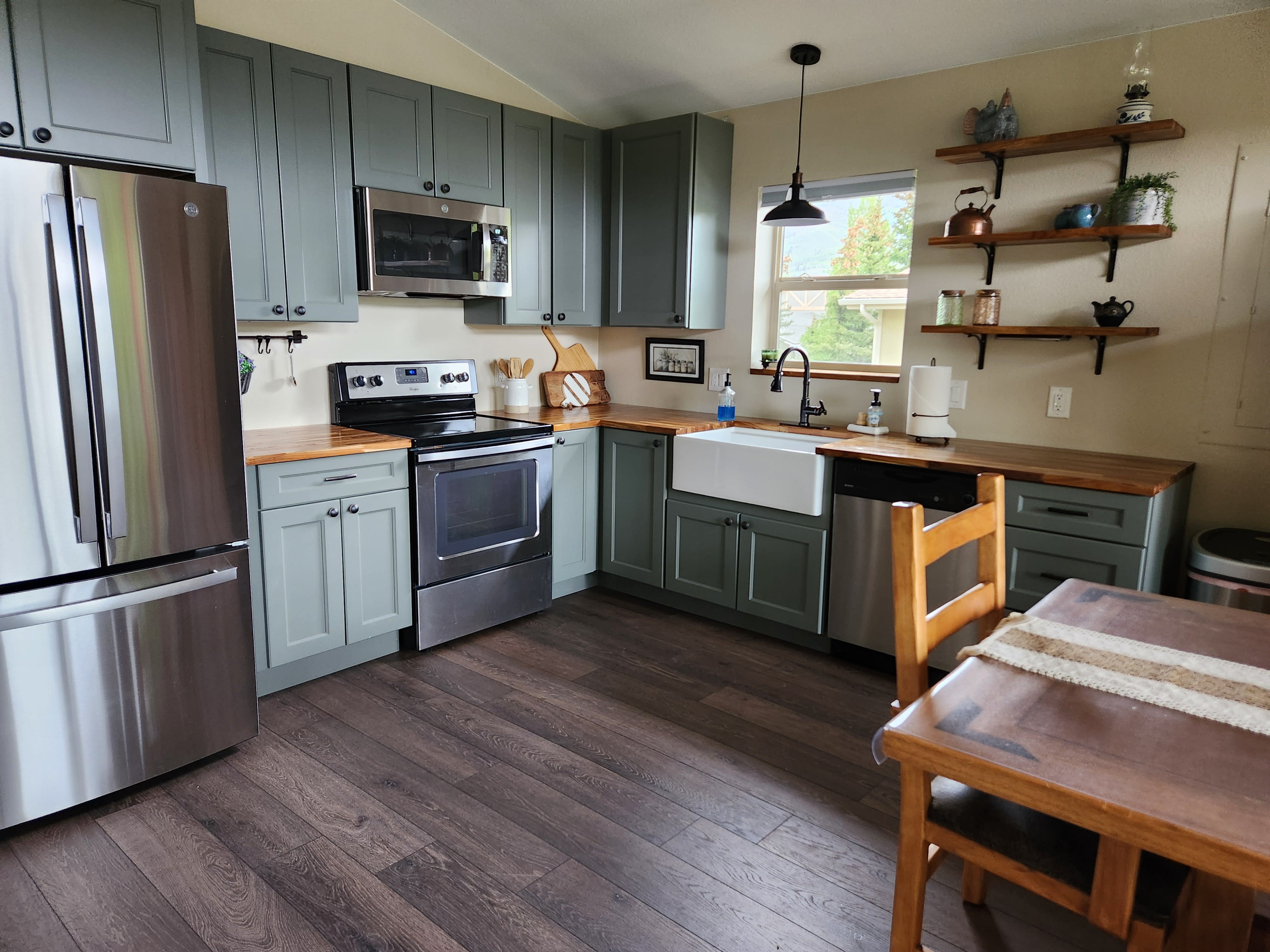 326 Miners Loop – photo 1 of 10