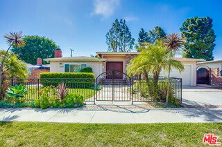 7230 West 90th Street – photo 1