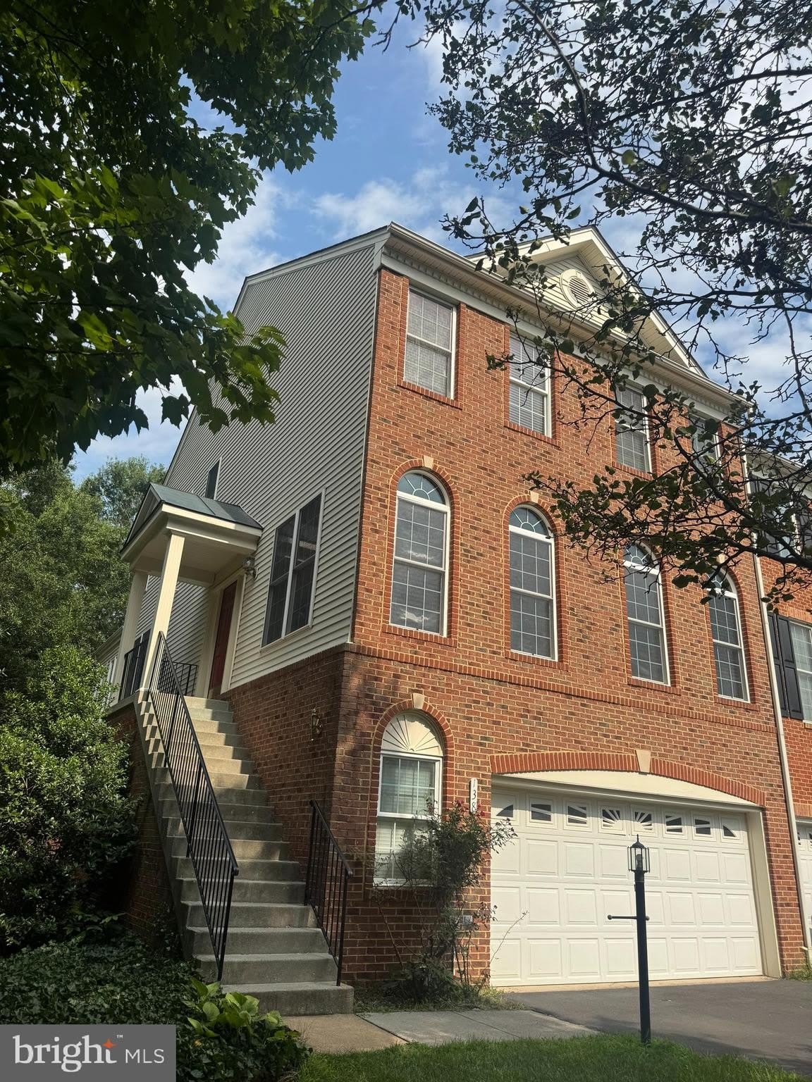 138 IVY HILLS Terrace – photo 1 of 22