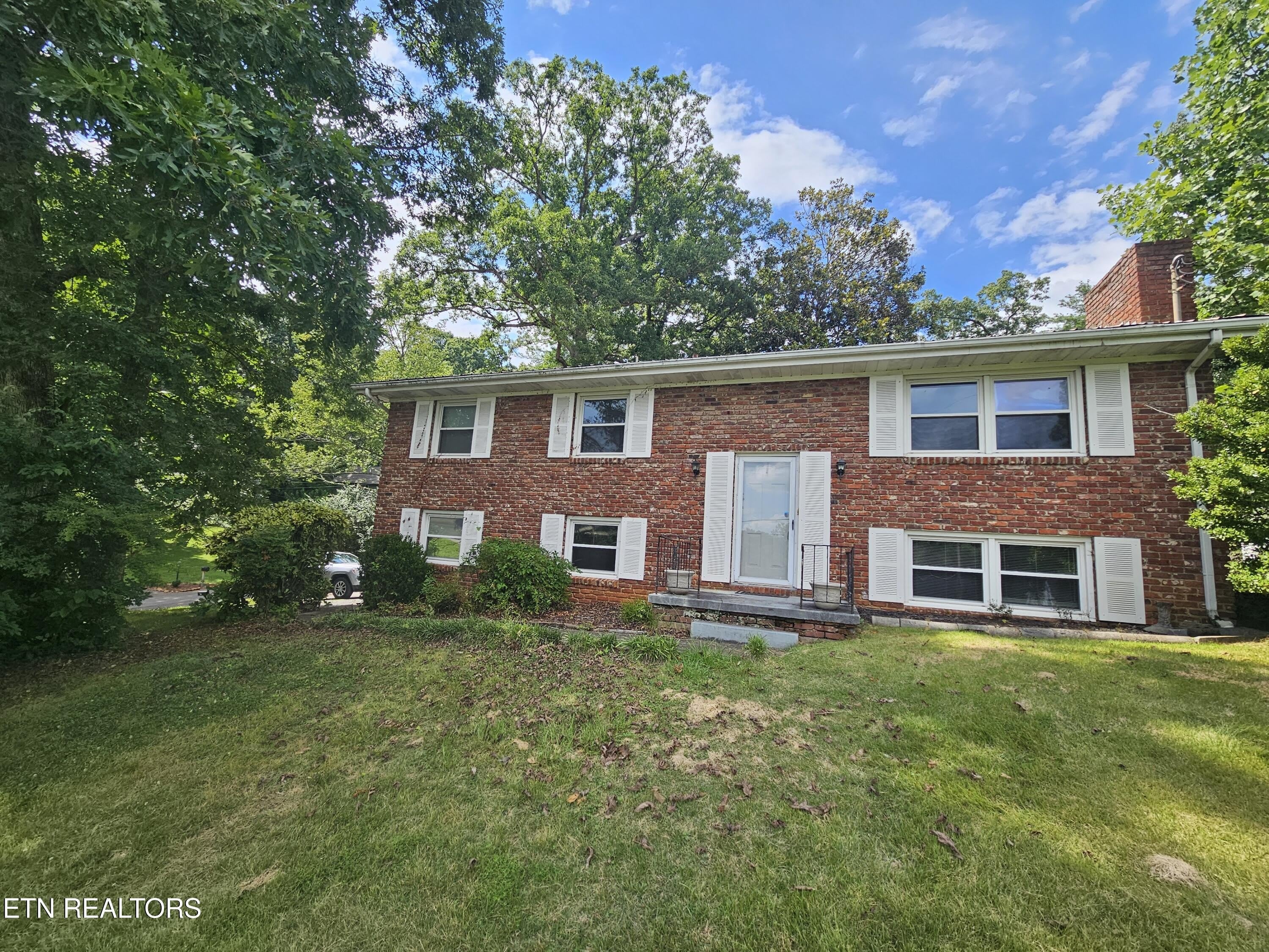 1725 S Forest Drive – photo 1