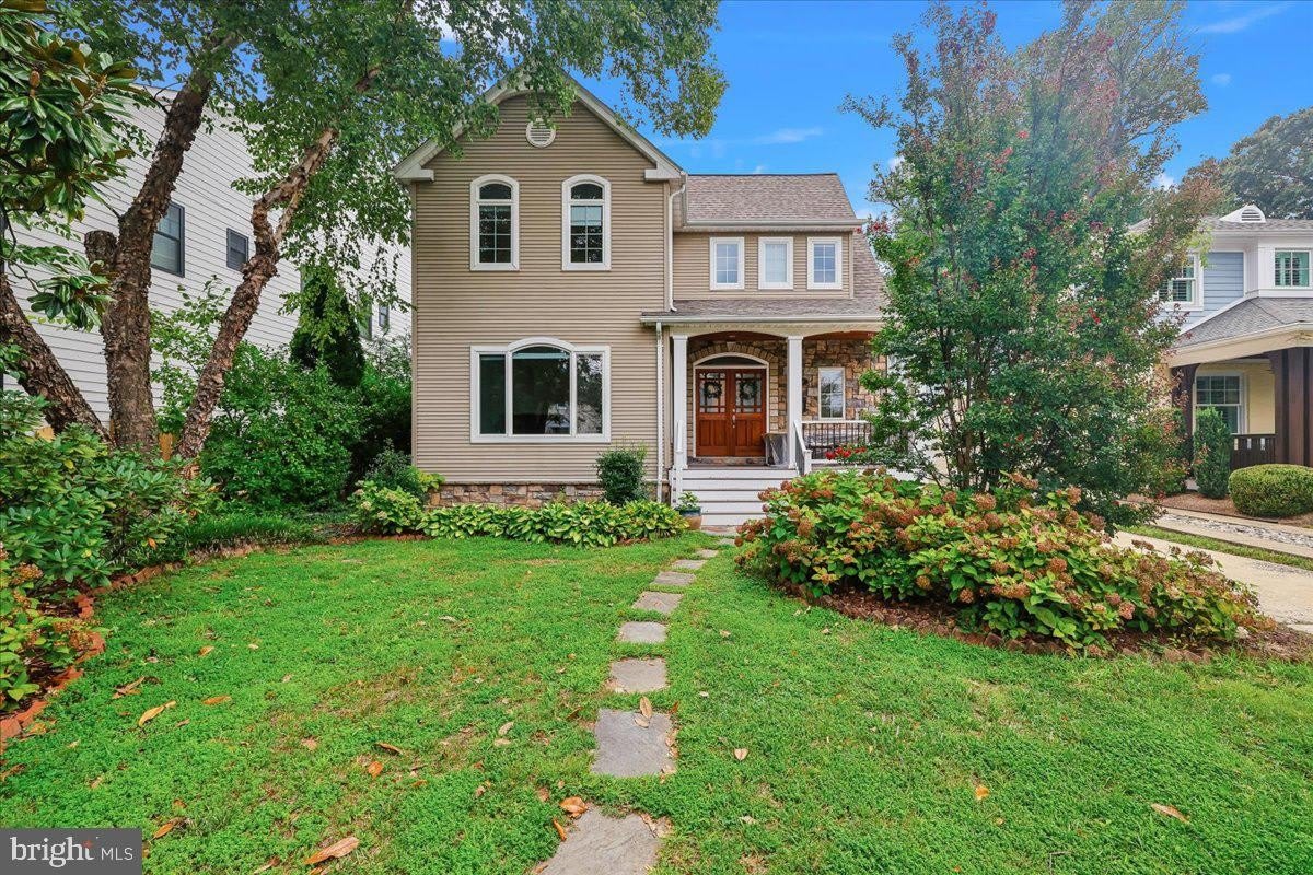 904 LINCOLN Avenue – photo 1