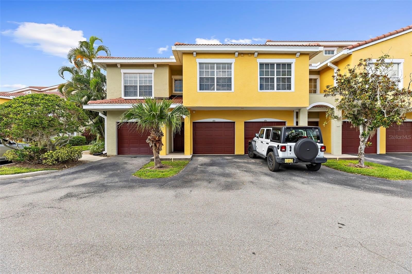 5601 BENTGRASS Drive – photo 1