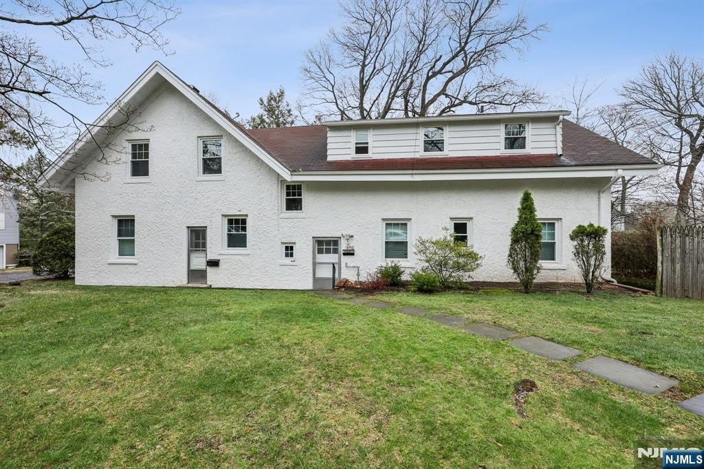 195 Riveredge Road – photo 1 of 20
