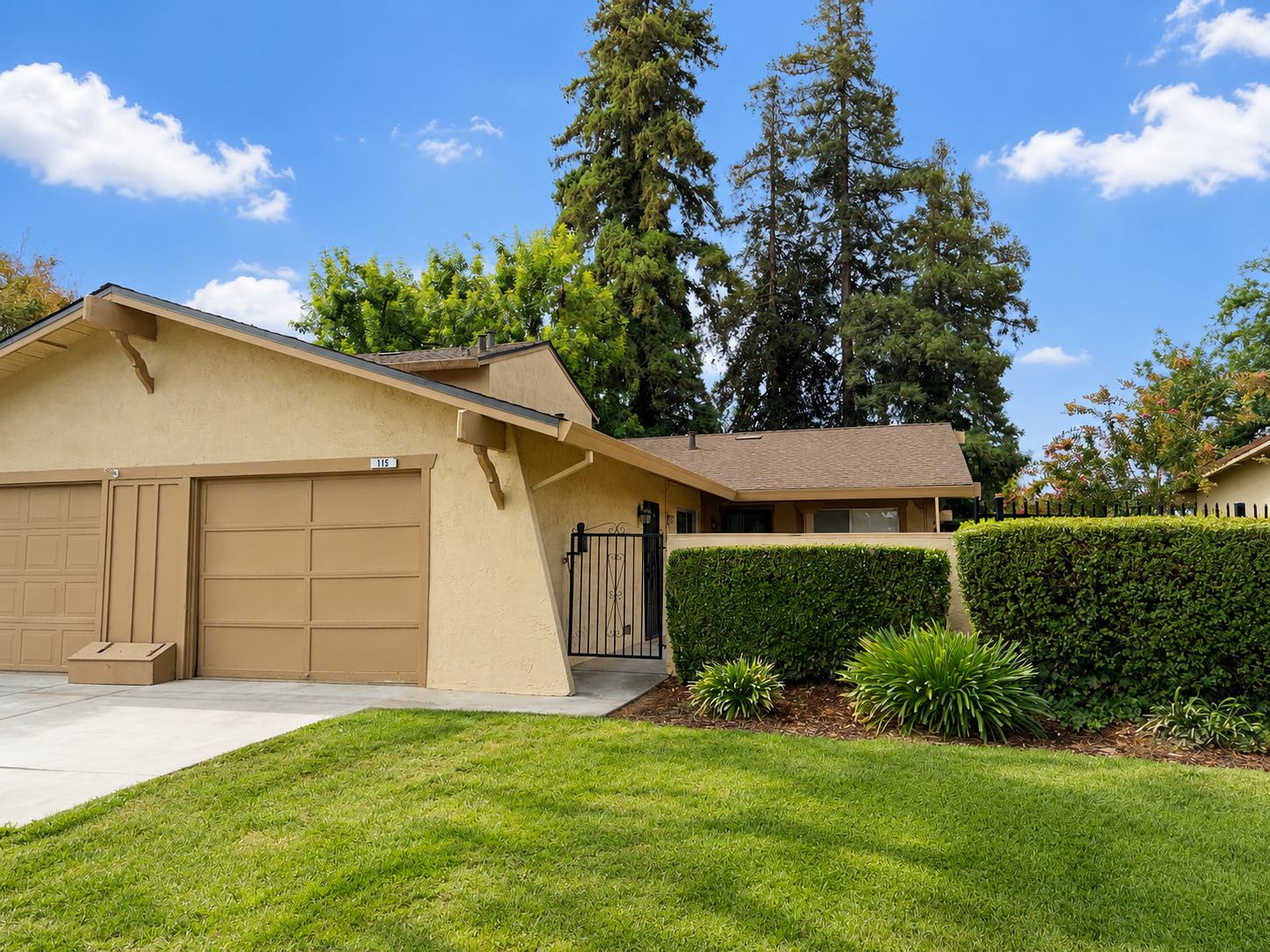 115 W El Dorado Dr – photo 1 of 21