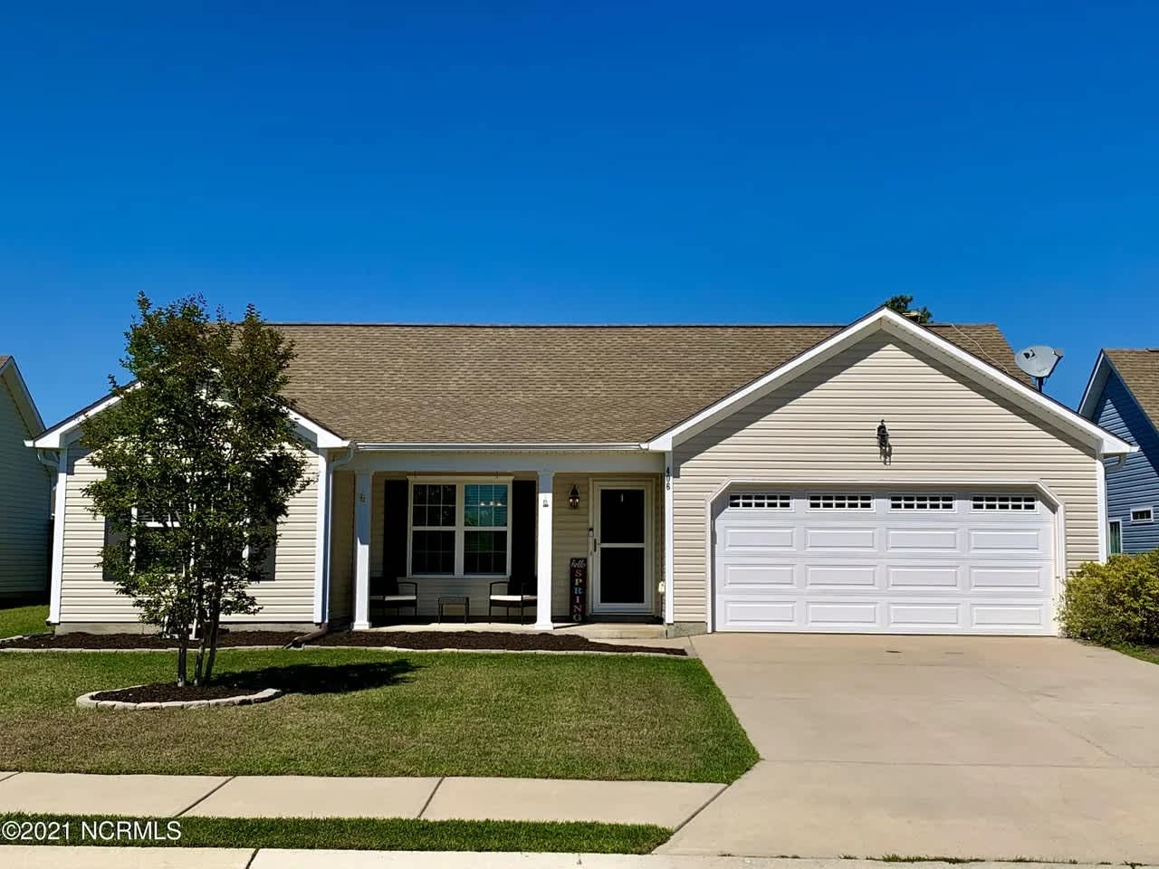 406 Amaryllis Lane – photo 1 of 15