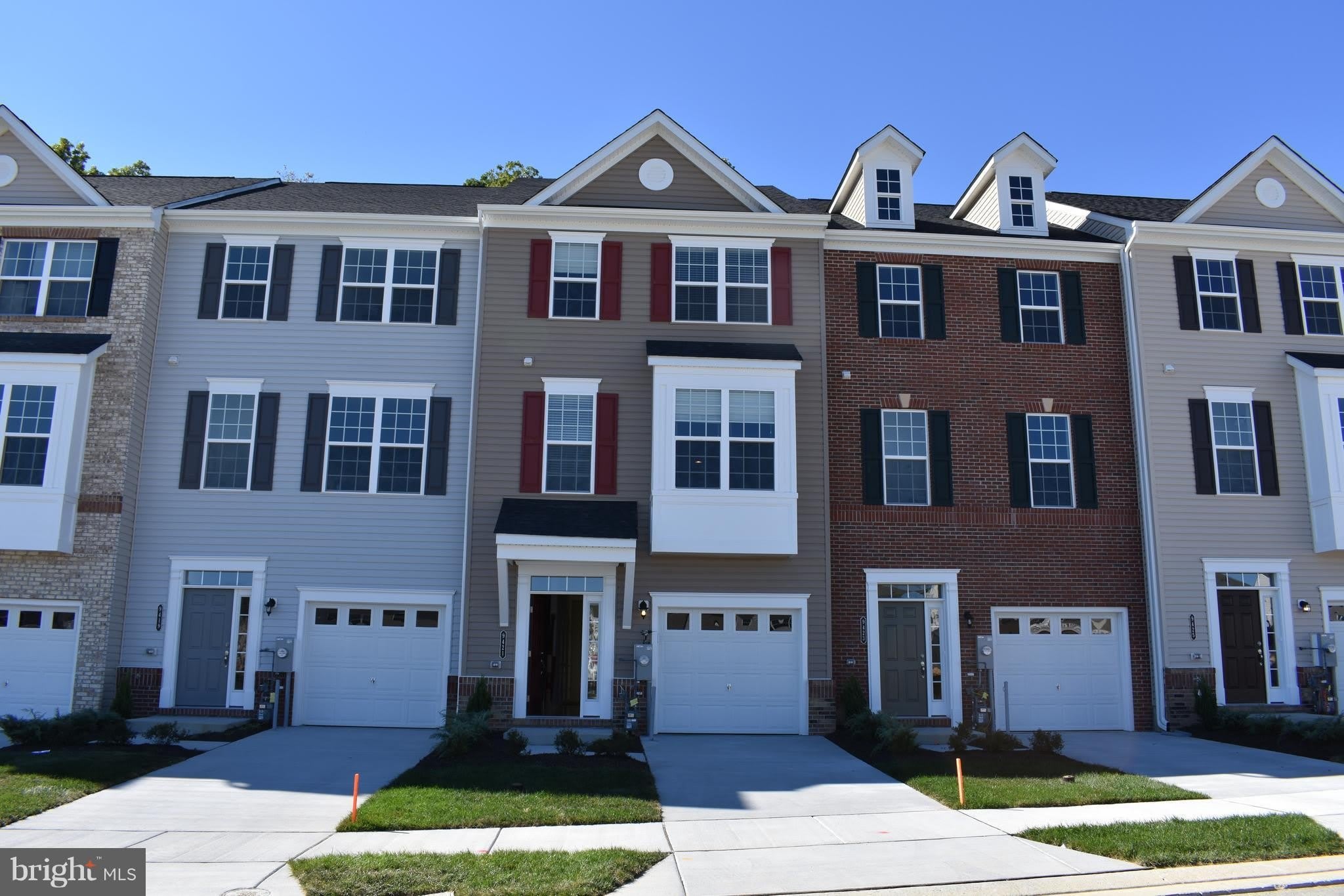 9421 ADELAIDE Lane – photo 1
