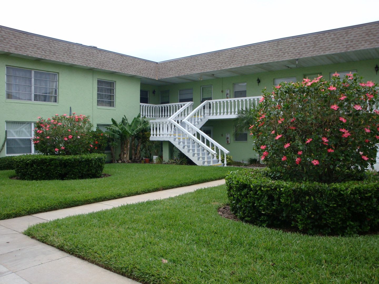 Furnished Condo in Green Dolphin Park – photo 1 of 15