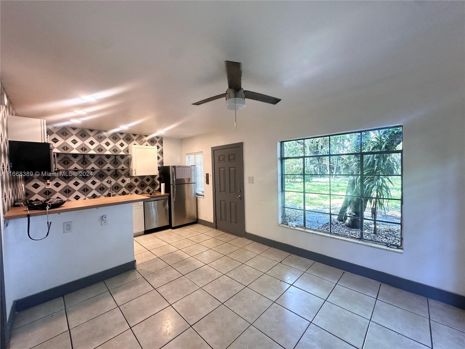 1418 SW 27th Street – photo 1