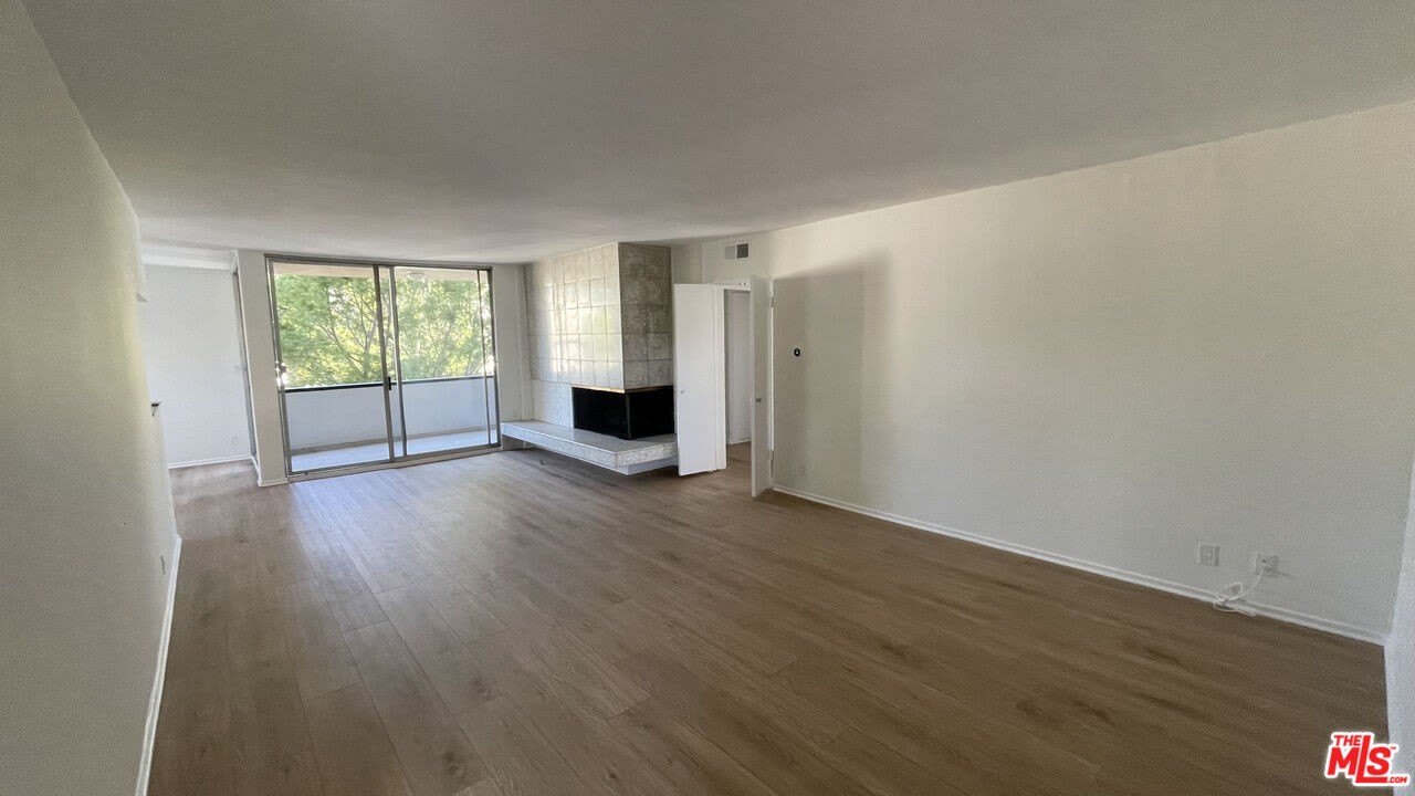 9930 Durant Dr – photo 1 of 8