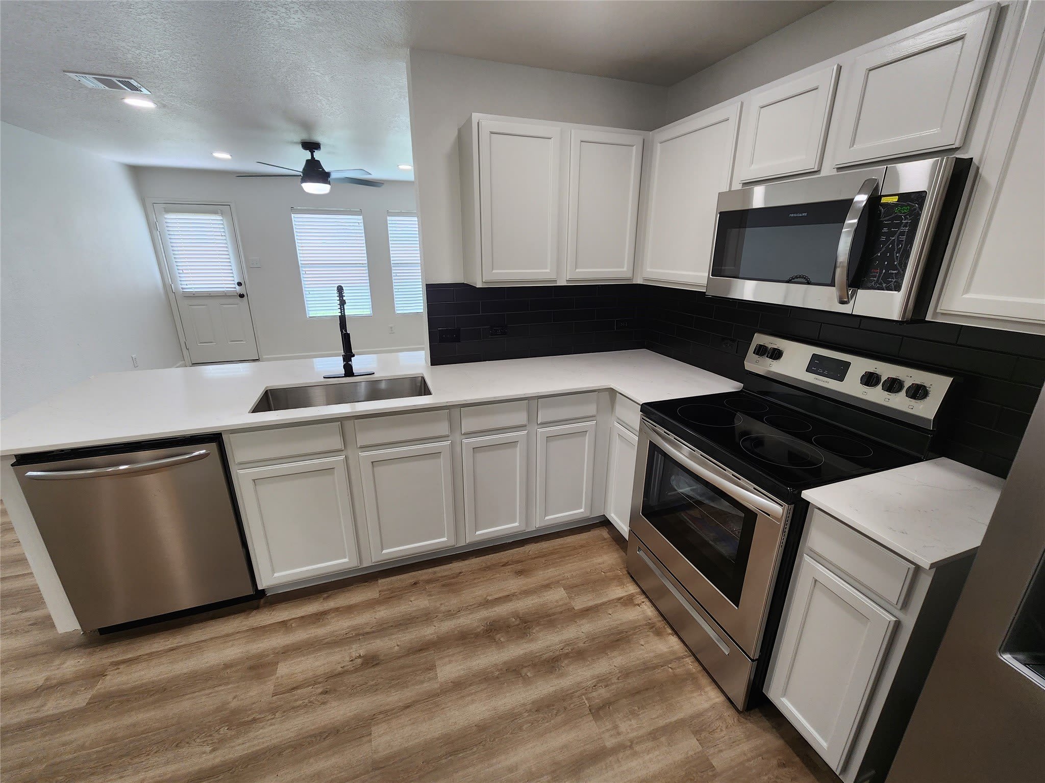 12808 Kingsgate Drive – photo 1