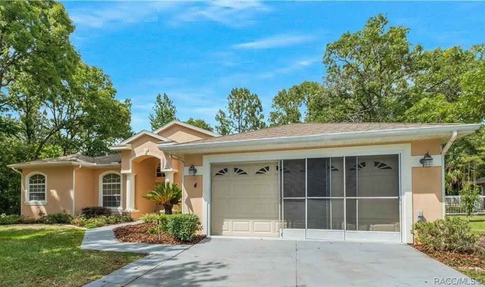 4 Dahoon Drive – photo 1 of 30