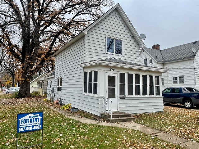 810 3Rd Avenue Northwest – photo 1