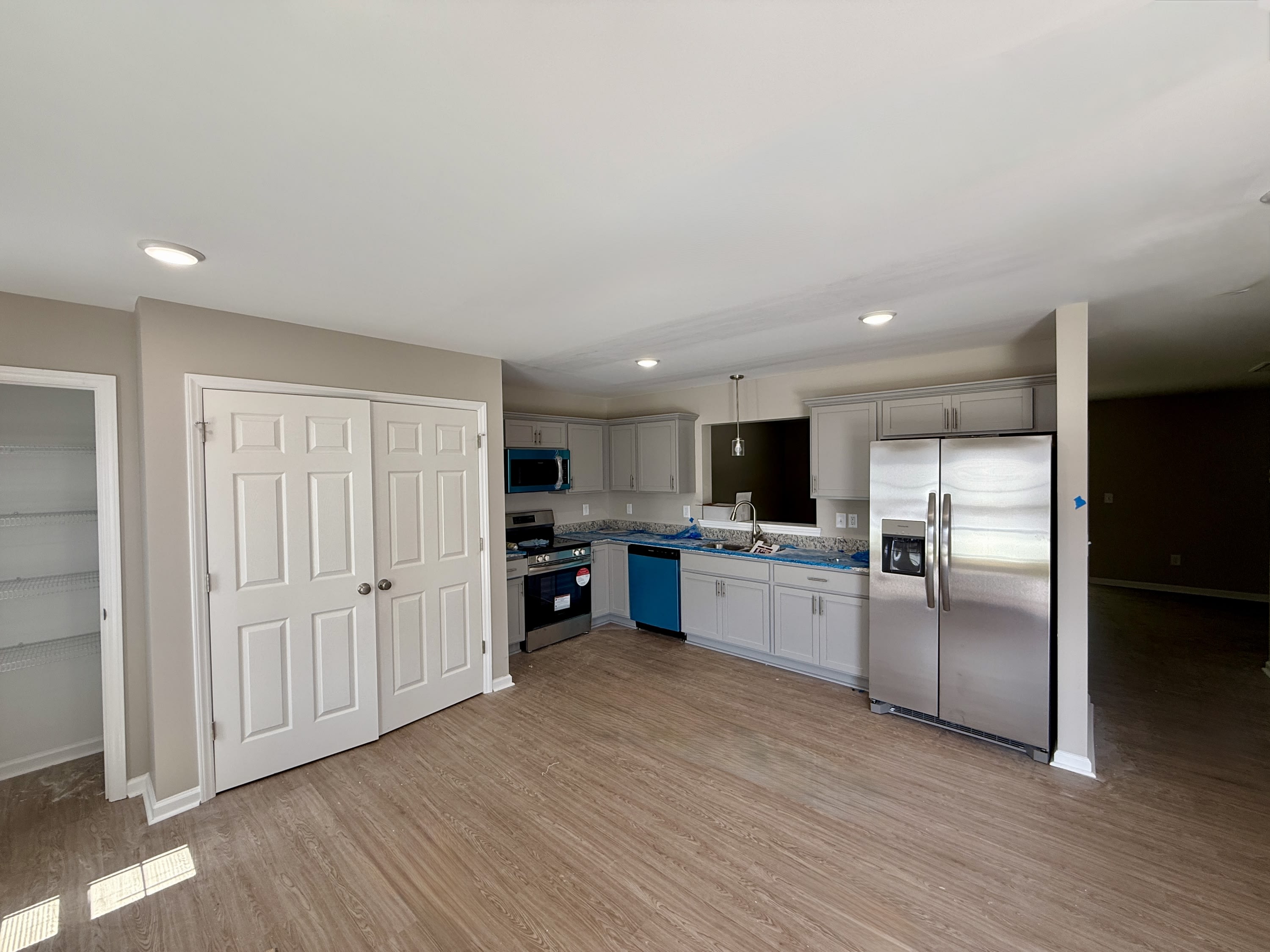 4033 Lucerne Court – photo 1