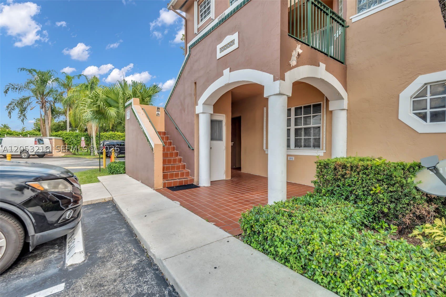 10018 Hammocks Blvd – photo 1