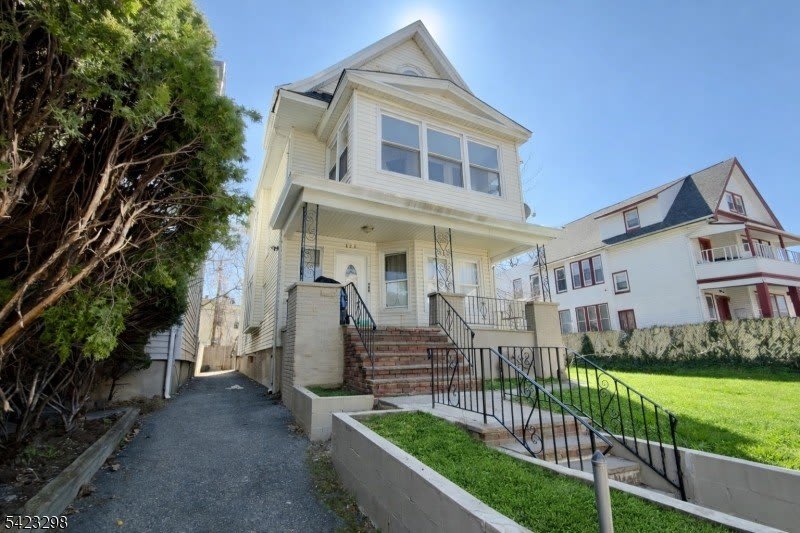 126 N 14Th St – photo 1