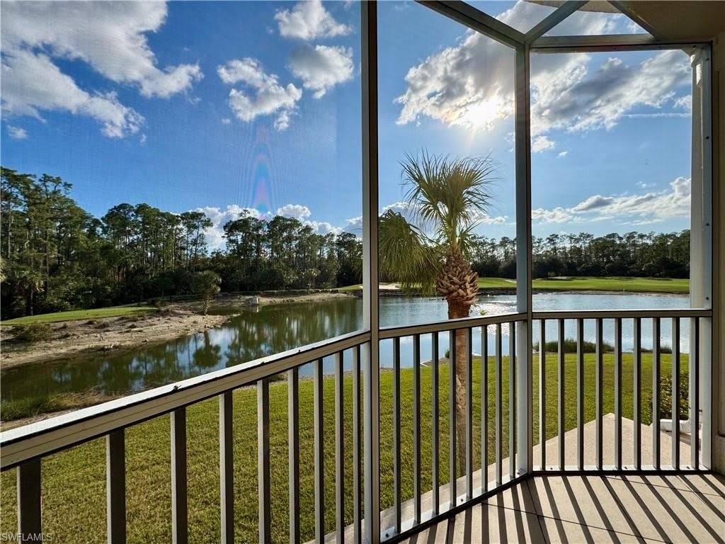 4884 Hampshire Ct – photo 1