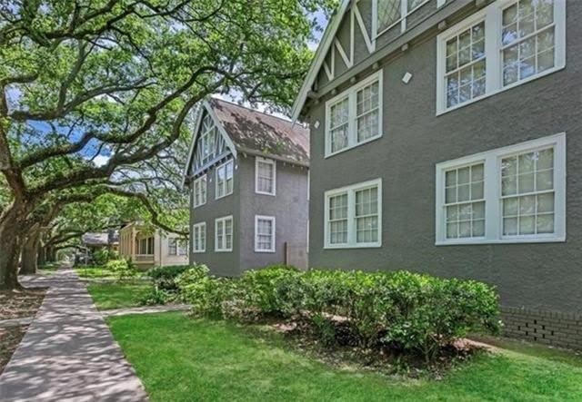 920 S CARROLLTON Avenue – photo 1