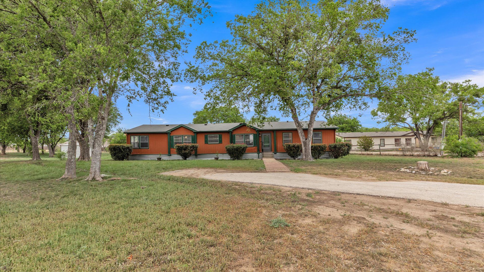 Charming Home in Convenient South San Antonio Location – 3457 S Foster Rd – photo 1