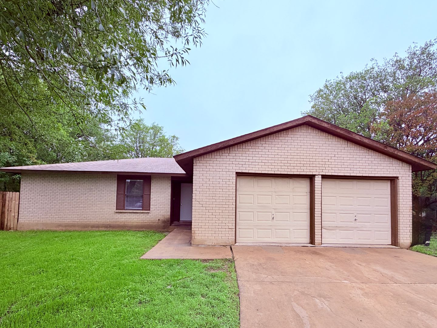 Located on Cul-De-Sac Near Domain Shopping Center – photo 1