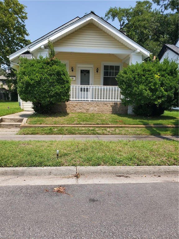 1710 Leckie Street – photo 1 of 12
