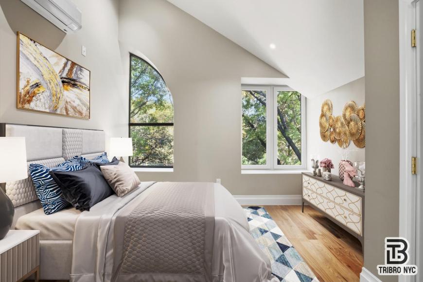 129 Russell Street – photo 1