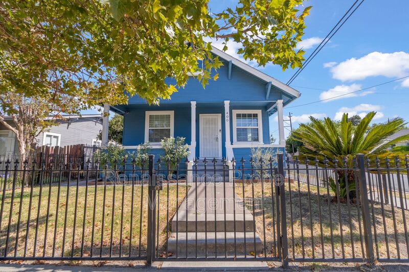 400 E Ellis Street – photo 1 of 150