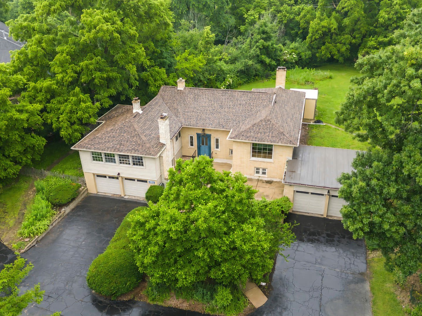 828 E 14th Street – photo 1 of 53