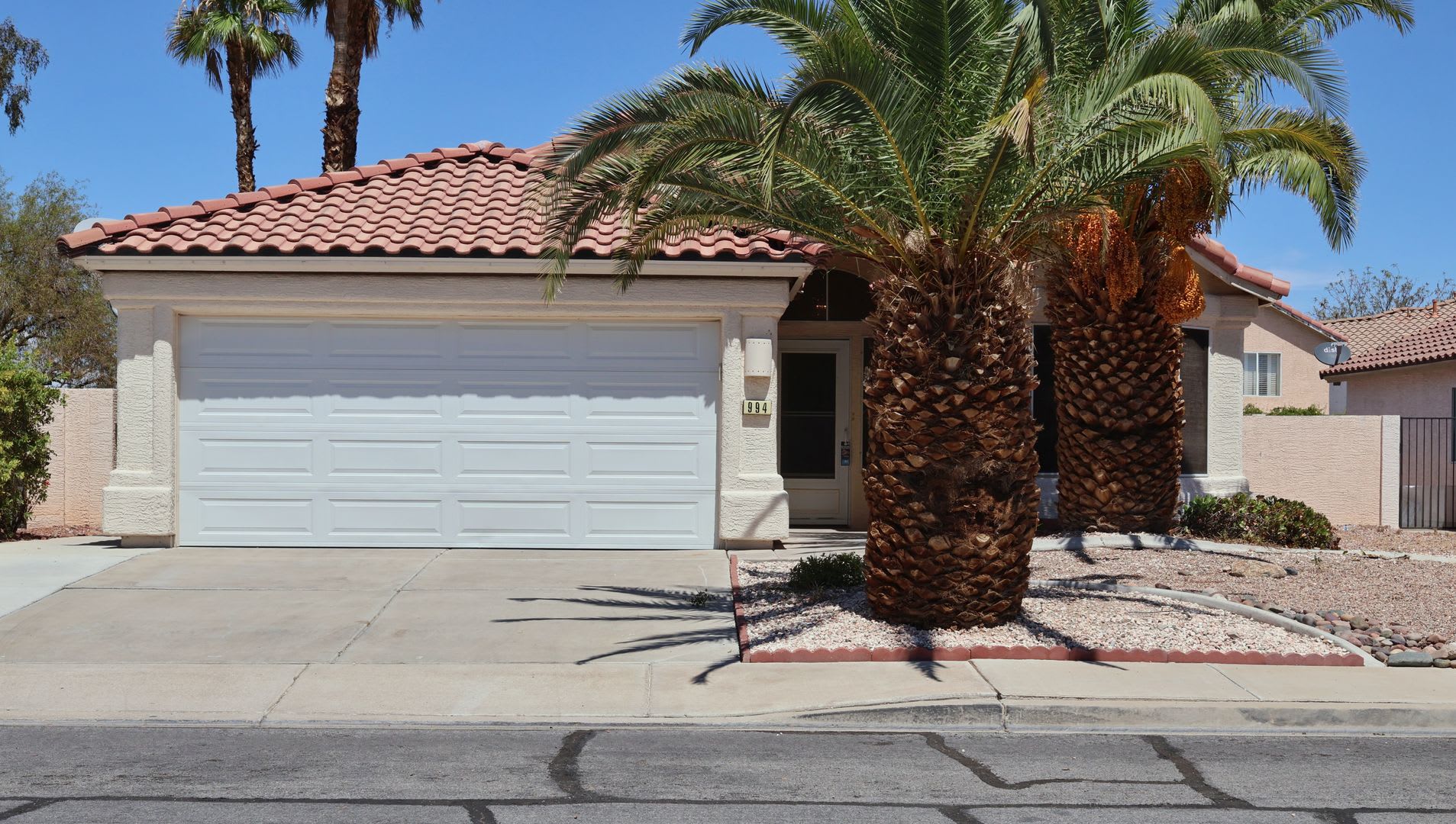 Newly Remodeled Single Story Home-Available Now! – photo 1