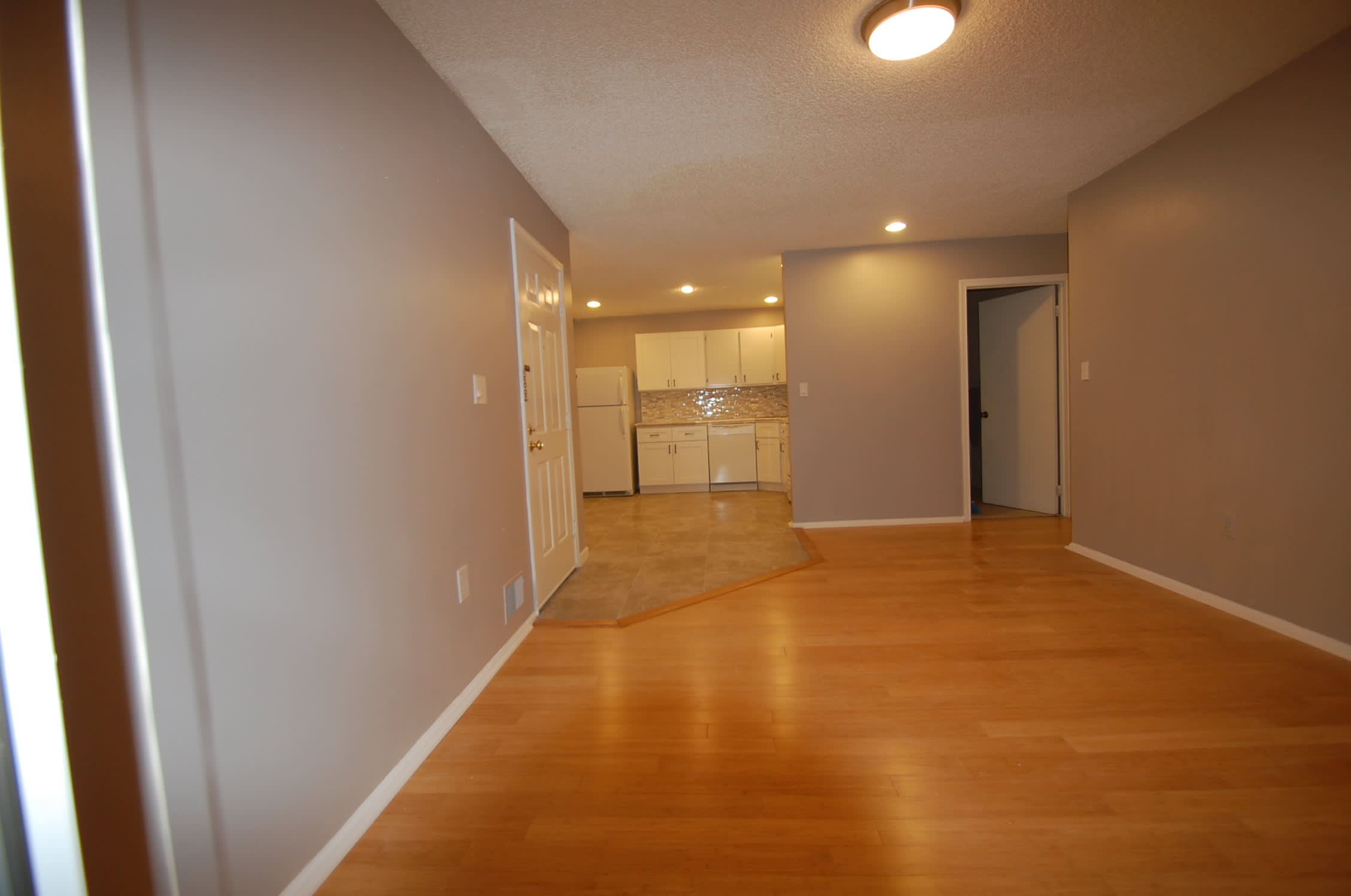 66 Canterbury Court – photo 1 of 8
