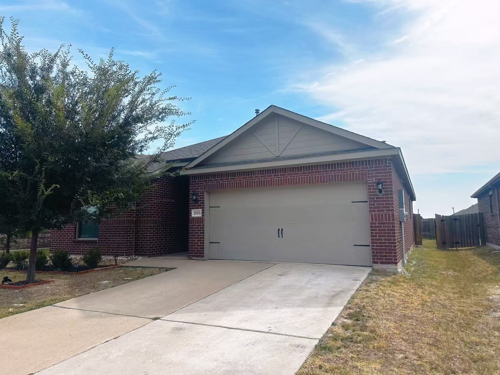 2013 EMMA Court – photo 1