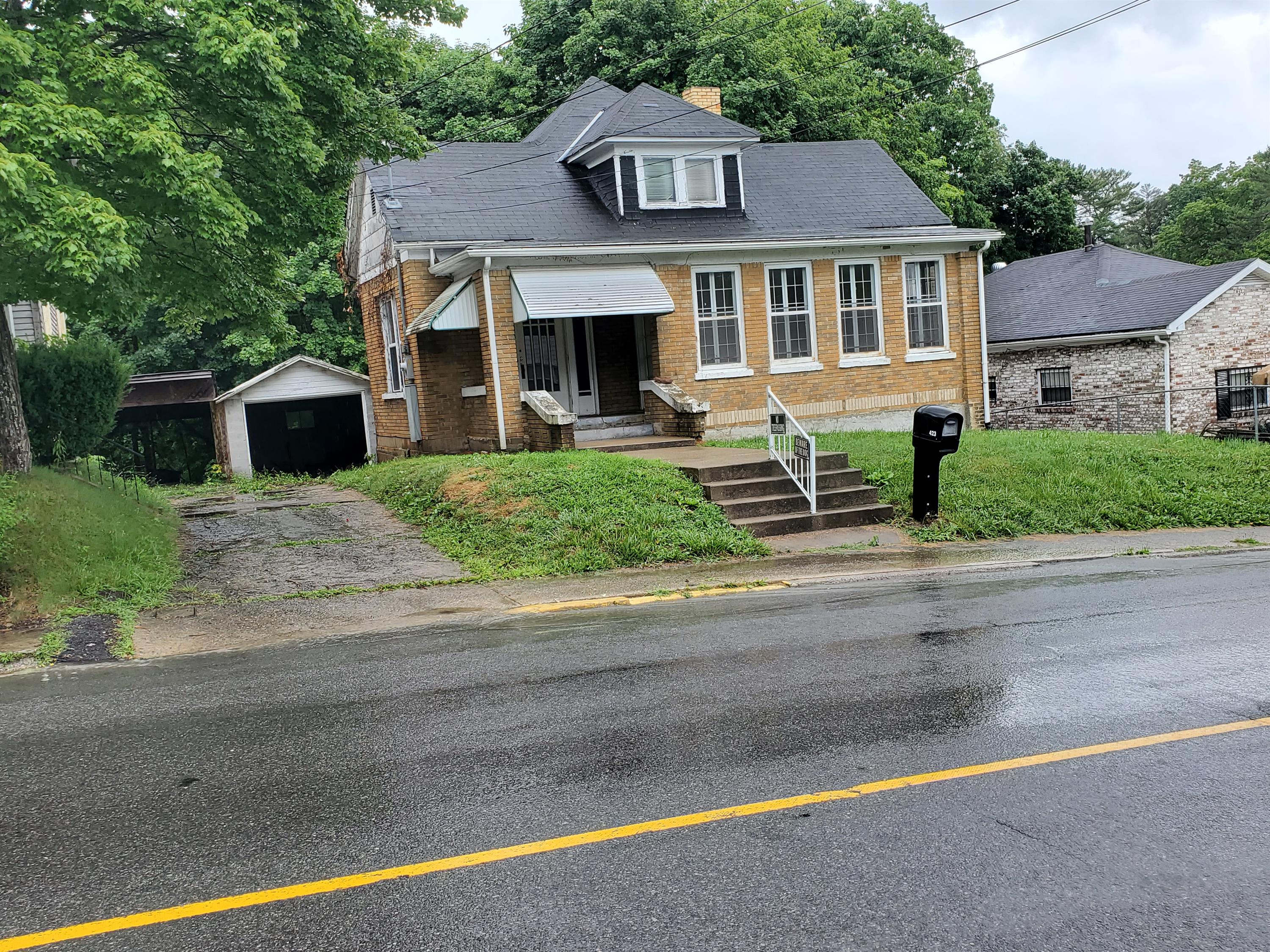 423 South Fayette Street – photo 1 of 14