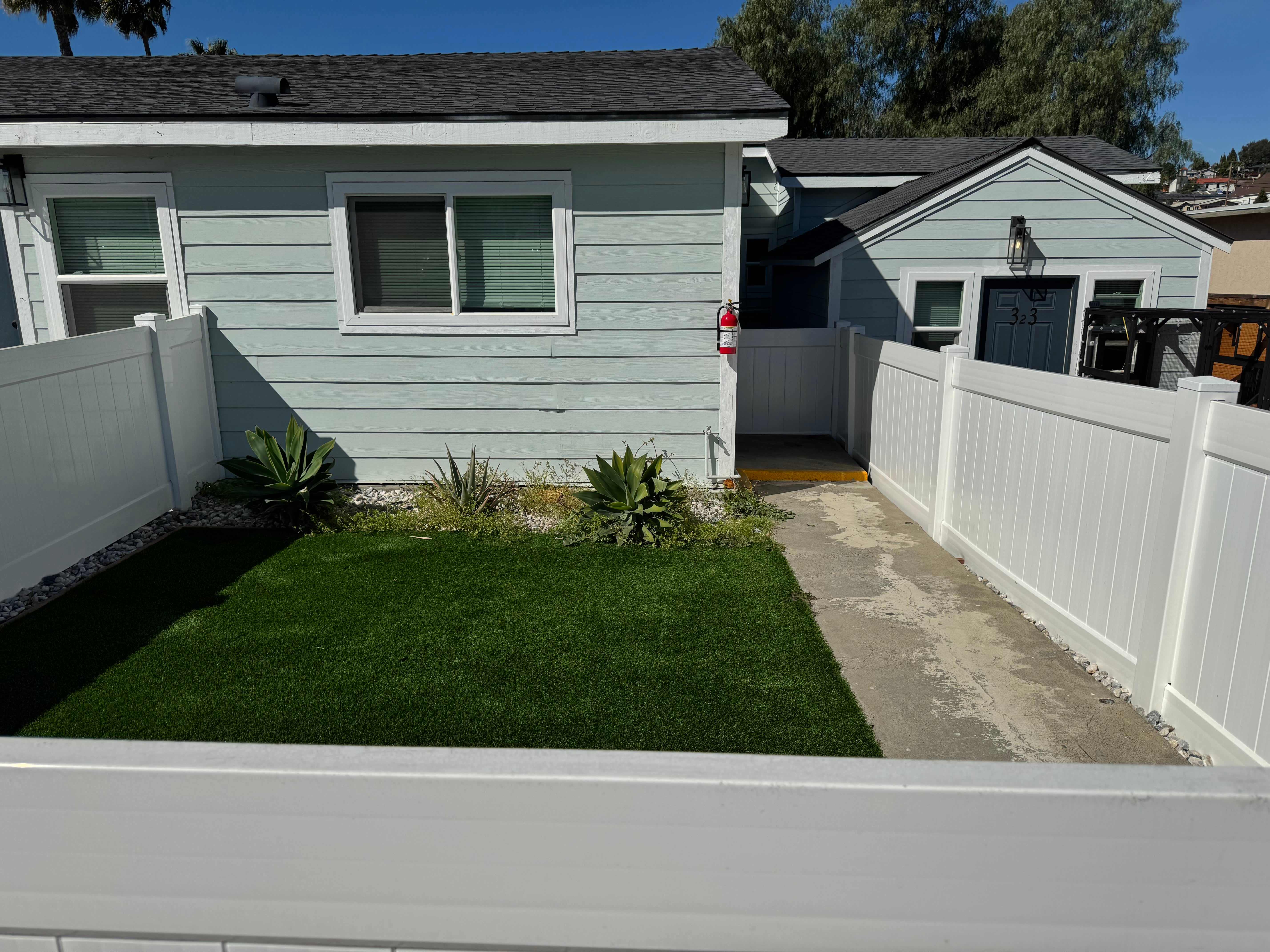 329 S Main Ave – photo 1 of 12